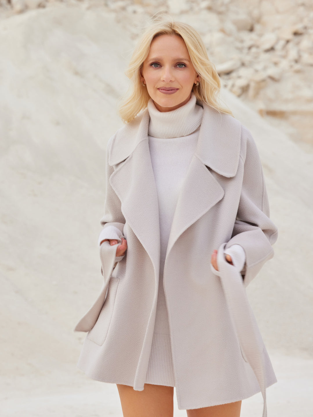 WOMEN'S CASHMERE COATS